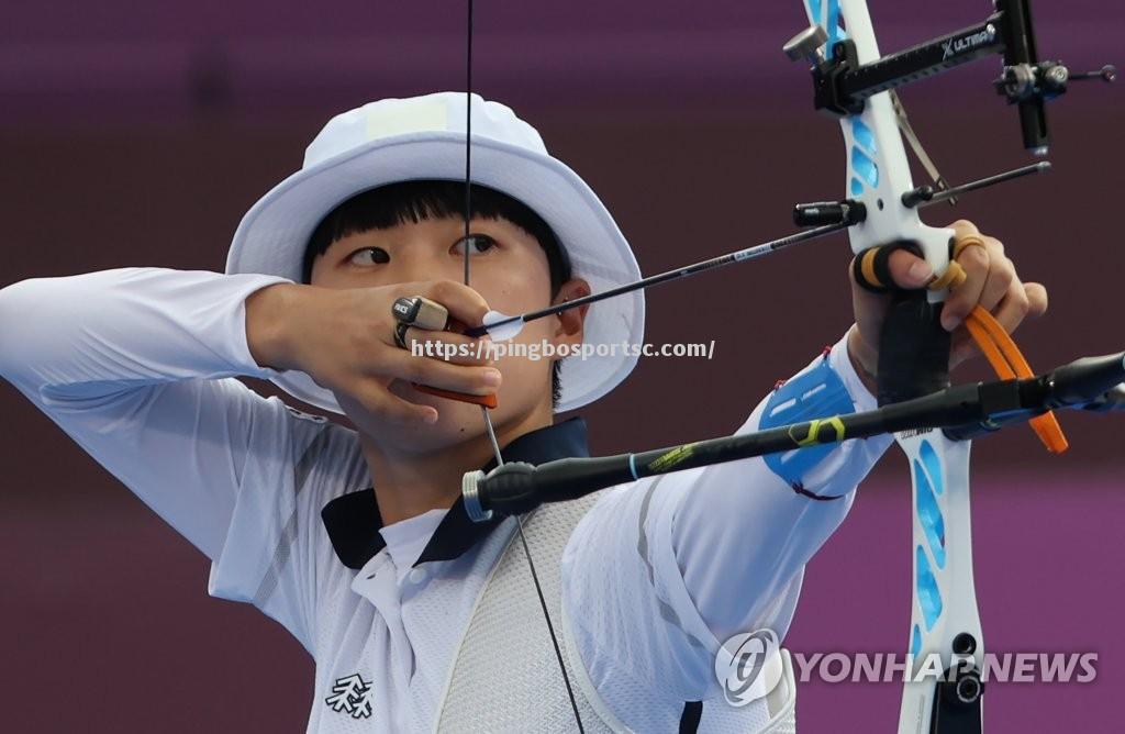 韩国队在射箭比赛中荣膺冠军